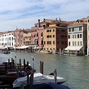 corte-dei-bari.hotelinveneto.com/